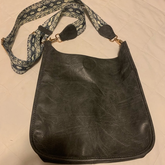 Handbags - Like New ahdorned Vegan Leather CrossBody Bag Gray/Black/White Print w/Adj Strap